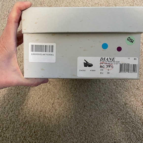 Robert Clergerie “Diane” Size 9 US Black - Picture 4 of 4